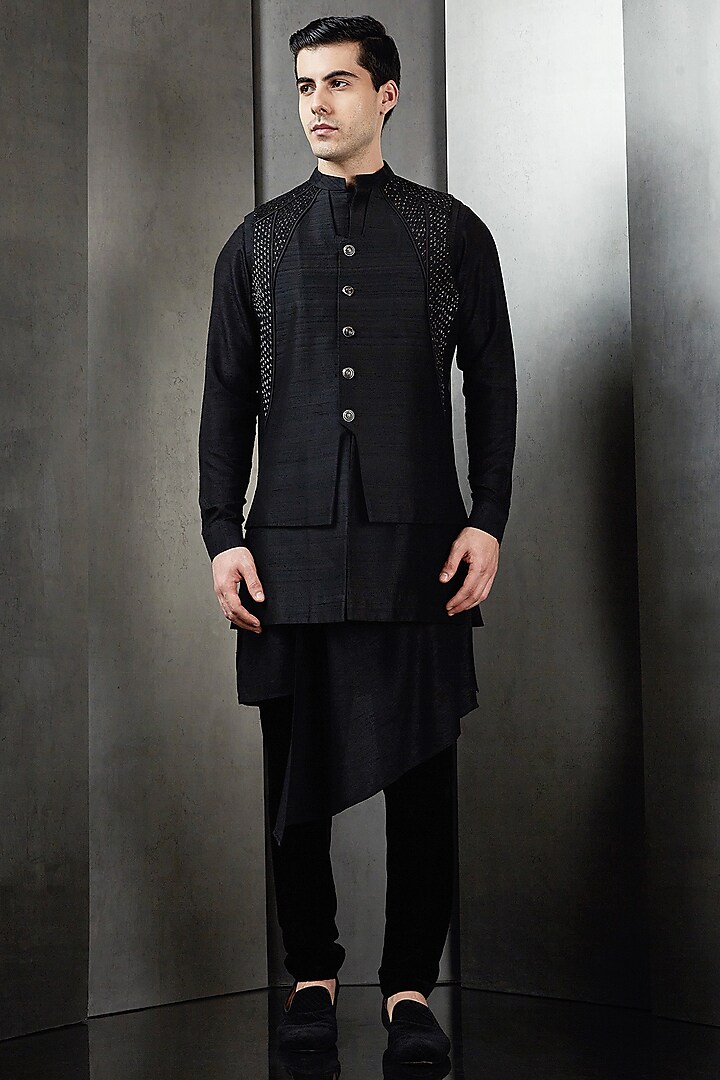 Black Cotton Embroidered Bundi Jacket by Rohit Gandhi & Rahul Khanna Men