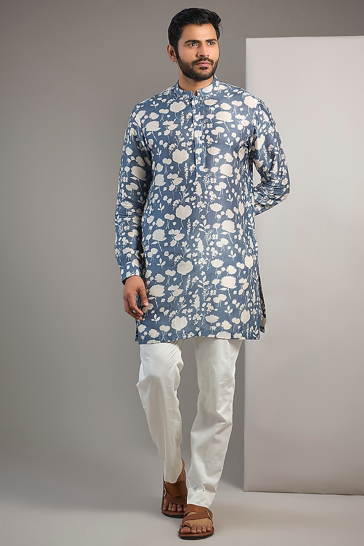Navy Viscose Blend Printed Short Kurta by Rohit Gandhi & Rahul Khanna Men at Pernia's Pop Up Shop
