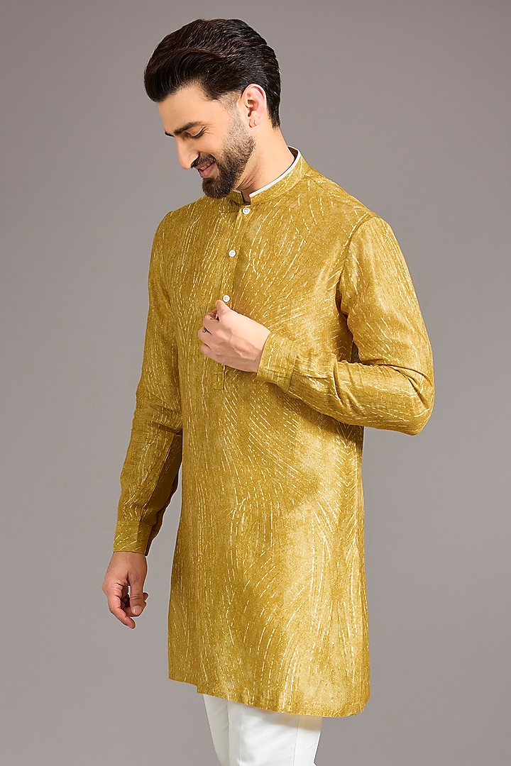 Mustard Gusseted Cotton Printed Kurta by Rohit Gandhi & Rahul Khanna Men