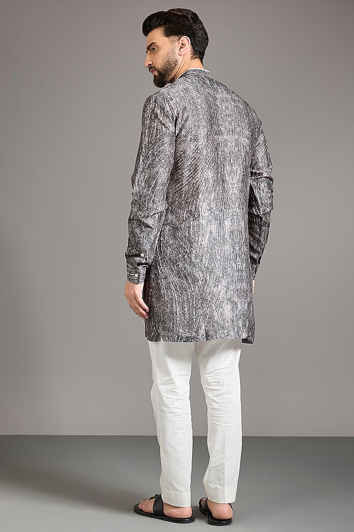 Charcoal Gusseted Cotton Printed Kurta by Rohit Gandhi & Rahul Khanna Men at Pernia's Pop Up Shop