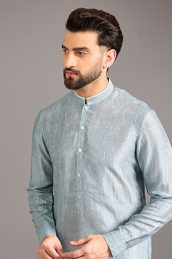 Cloudy Blue Gusseted Cotton Printed Kurta by Rohit Gandhi & Rahul Khanna Men at Pernia's Pop Up Shop