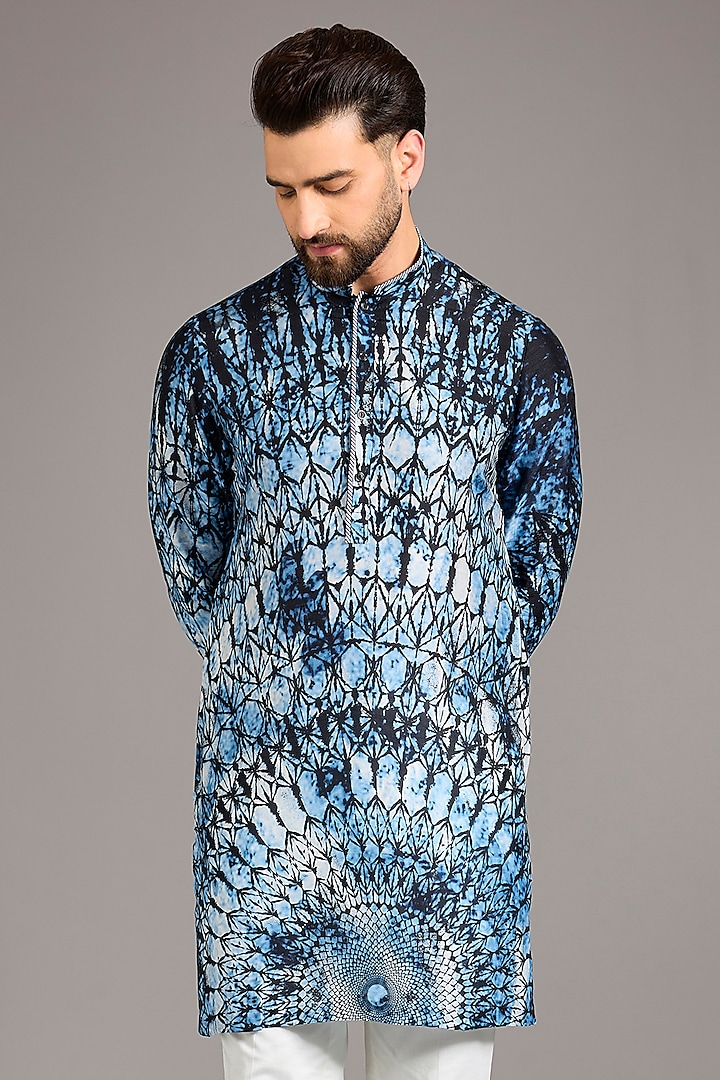 Navy Blue Cotton Printed Kurta by Rohit Gandhi & Rahul Khanna Men at Pernia's Pop Up Shop