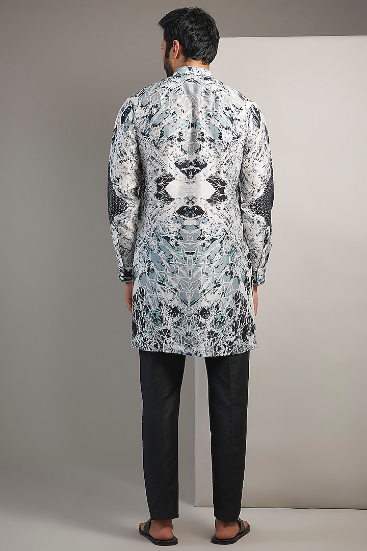 Black & White Viscose Printed Short Kurta by Rohit Gandhi & Rahul Khanna Men at Pernia's Pop Up Shop