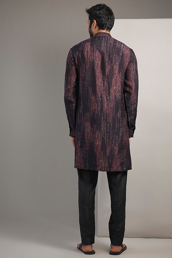 Maroon Viscose Printed Short Kurta by Rohit Gandhi & Rahul Khanna Men at Pernia's Pop Up Shop