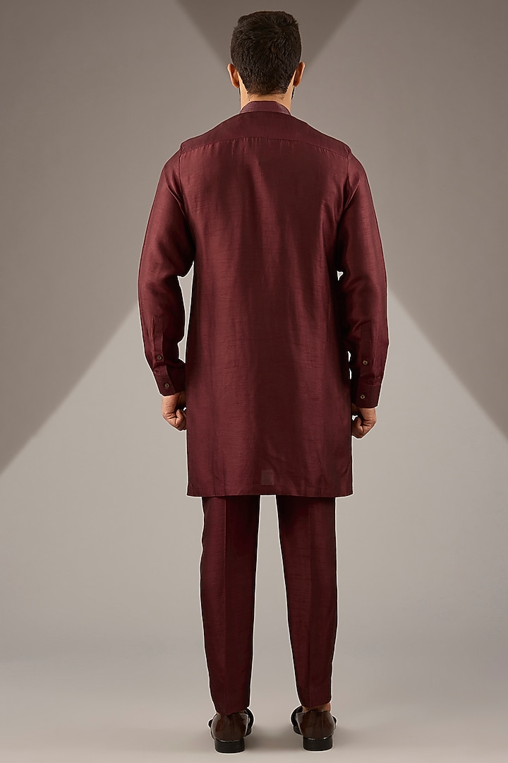 Maroon Silk Embroidered Nehru Jacket Set by Rohit Gandhi & Rahul Khanna Men at Pernia's Pop Up Shop