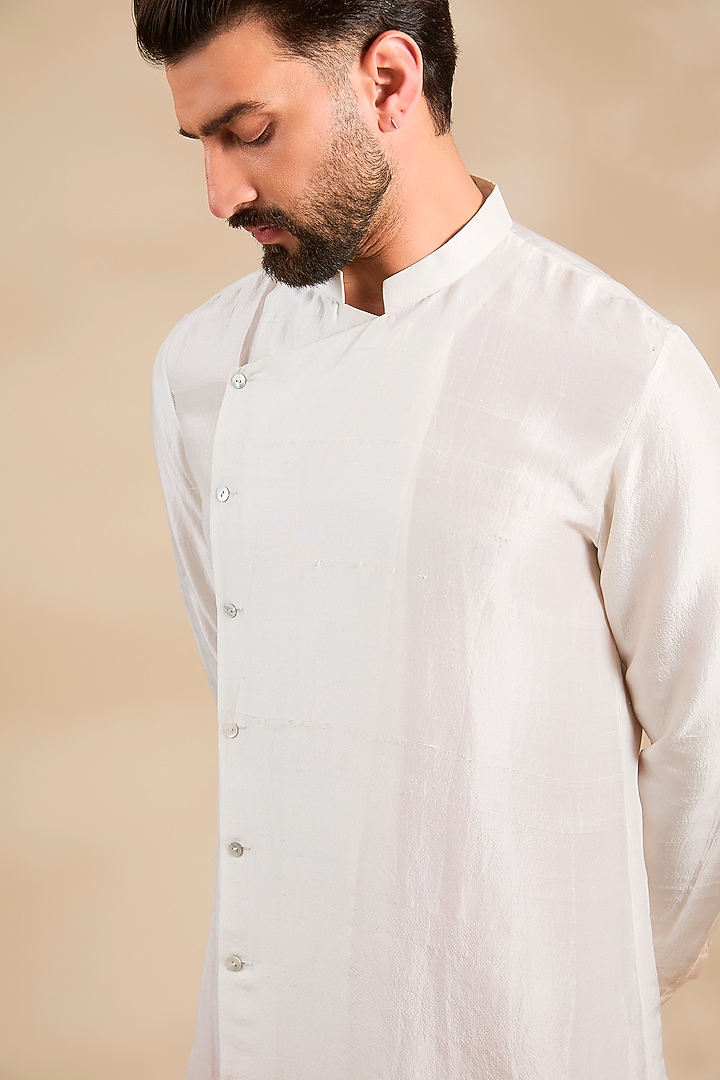Cloud Pink Silk Kurta Set by Rohit Gandhi & Rahul Khanna Men at Pernia's Pop Up Shop