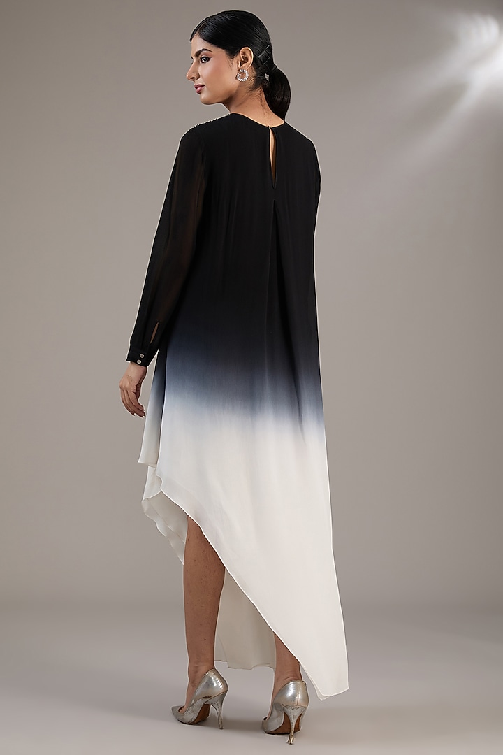 Black & White Ombre Crepe Polyester Long Top by Rohit Gandhi & Rahul Khanna at Pernia's Pop Up Shop