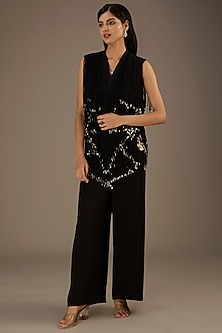 product-color-Black