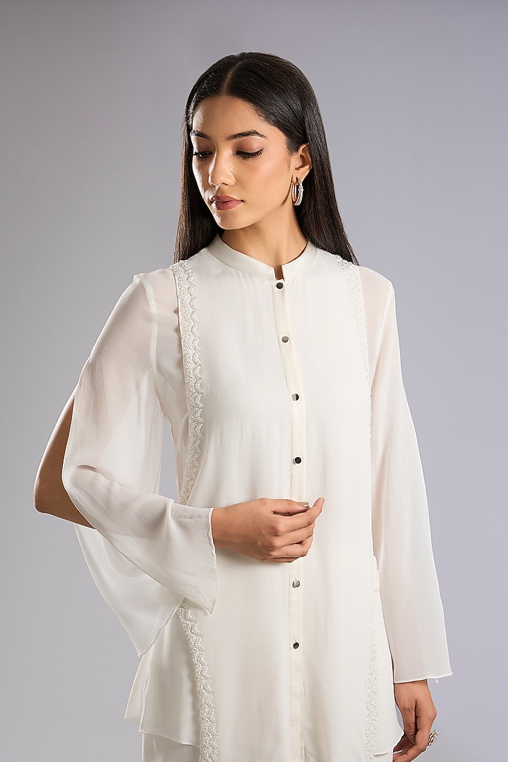 Frosted Pearl White Georgette Embroidered Co-Ord Set by Rohit Gandhi & Rahul Khanna at Pernia's Pop Up Shop