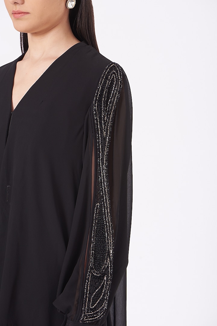 Black Embroidered Tunic Jacket by Rohit Gandhi & Rahul Khanna at Pernia's Pop Up Shop