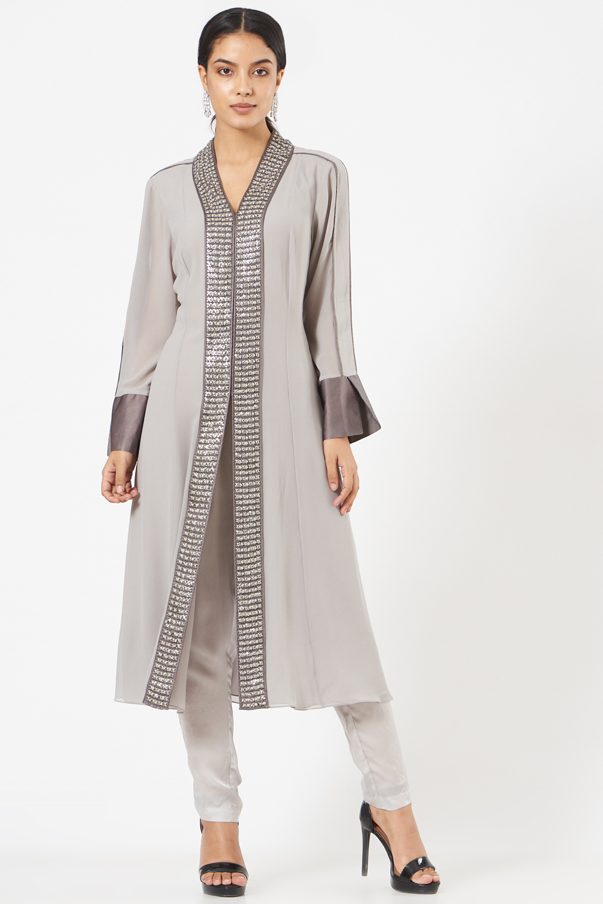 Grey Embroidered Tunic Set by Rohit Gandhi & Rahul Khanna at Pernia's Pop Up Shop