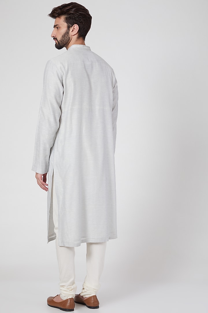 Grey Embroidered Kurta Set by Rohit Gandhi & Rahul Khanna Men at Pernia's Pop Up Shop