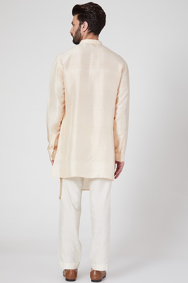 Beige Silk Draped Kurta by Rohit Gandhi & Rahul Khanna Men at Pernia's Pop Up Shop