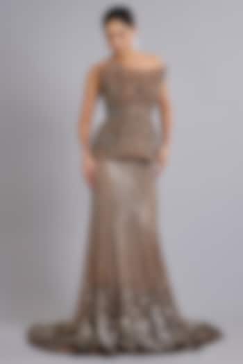 Antique Gold Tulle Sequins Embroidered Fish-Cut Bridal Lehenga Set by Rohit Gandhi & Rahul Khanna at Pernia's Pop Up Shop