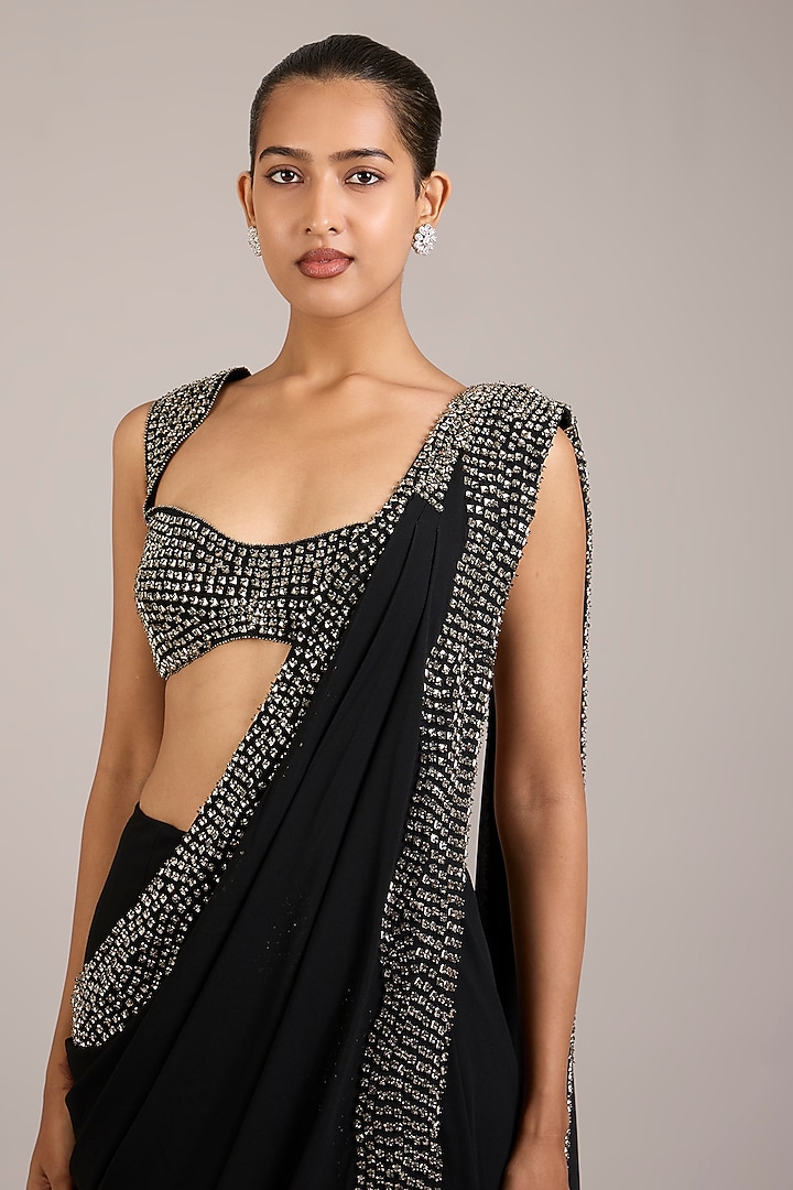 Black Georgette Hand Embellished Pre-Draped Bridal Saree Set by Rohit Gandhi & Rahul Khanna at Pernia's Pop Up Shop