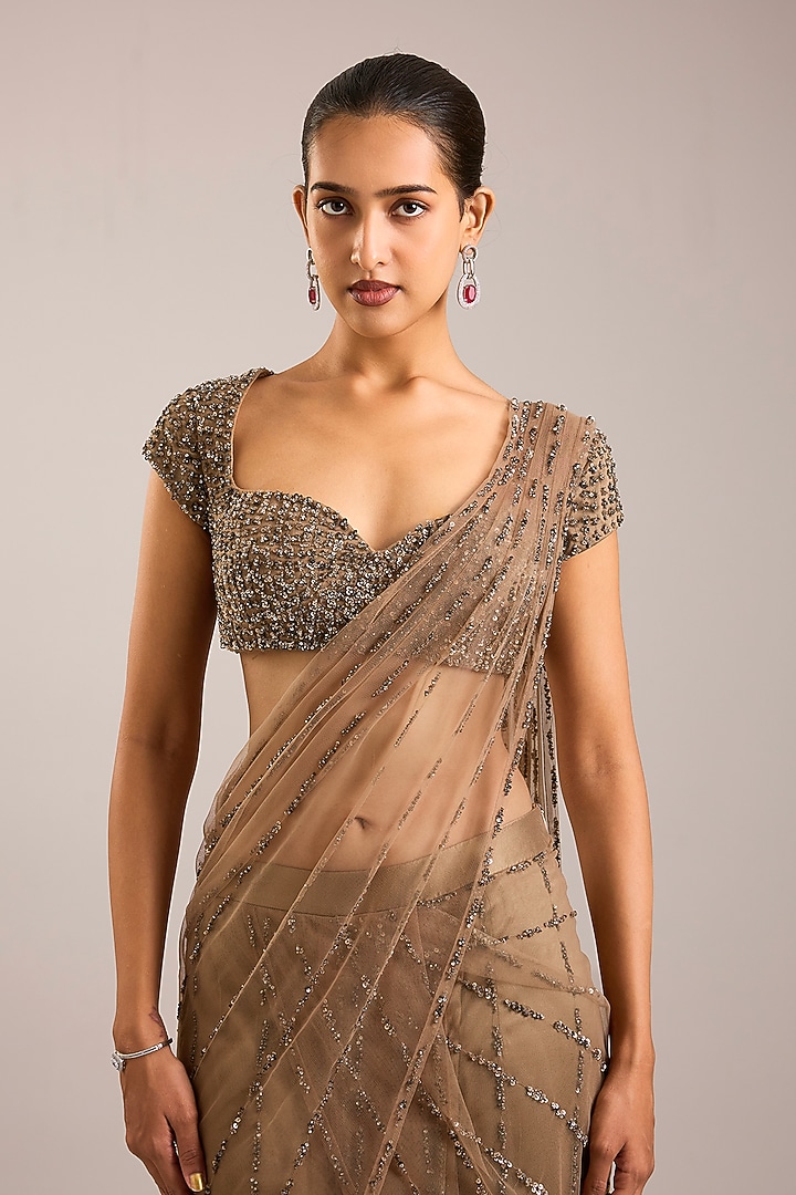 Golden Tulle Sequins Embroidered Pre-Draped Bridal Saree Set by Rohit Gandhi & Rahul Khanna at Pernia's Pop Up Shop