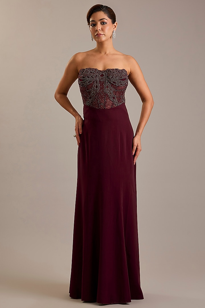 Maroon Crepe Embellished Party Wear Dress With Cape by Rohit Gandhi & Rahul Khanna at Pernia's Pop Up Shop