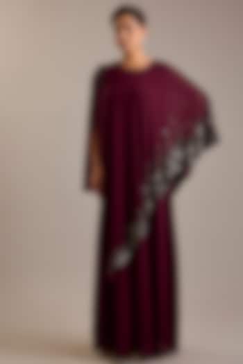 Maroon Crepe Embellished Kaftan by Rohit Gandhi & Rahul Khanna at Pernia's Pop Up Shop