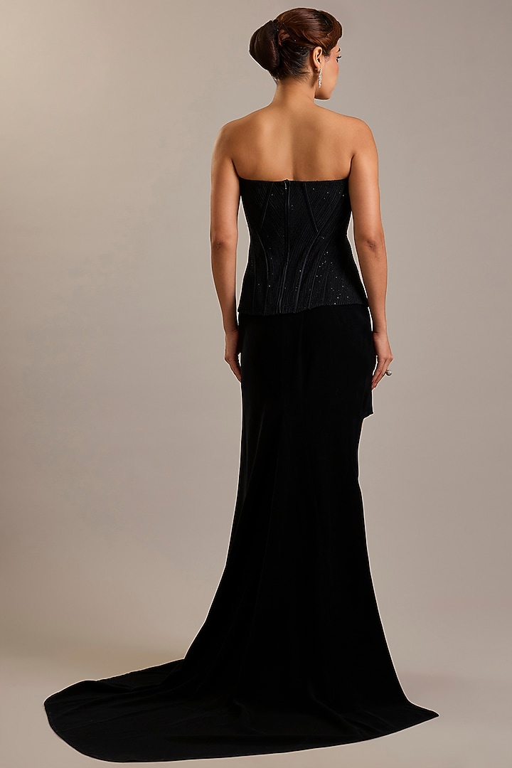 Black Crepe Asymmetrical Skirt Set by Rohit Gandhi & Rahul Khanna at Pernia's Pop Up Shop
