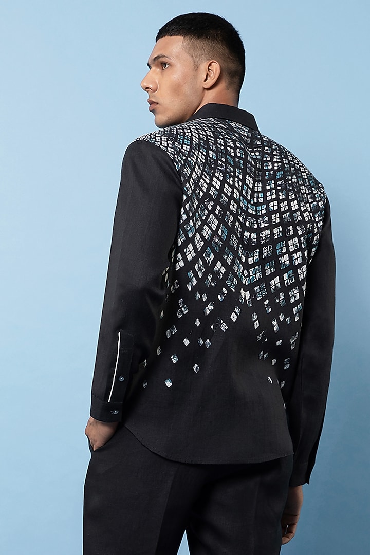 Midnight Blue & Off-White Linen Printed Wedding Shirt by Rohit Gandhi & Rahul Khanna Men at Pernia's Pop Up Shop