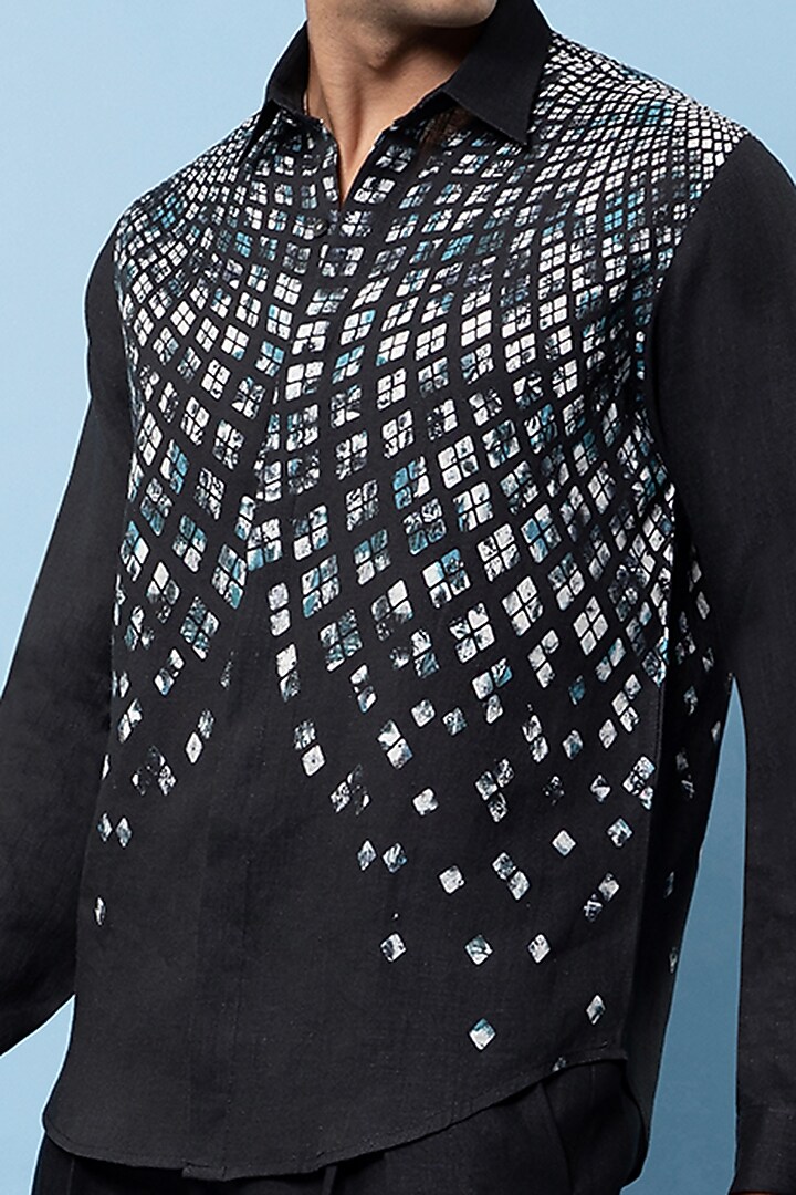 Midnight Blue & Off-White Linen Printed Wedding Shirt by Rohit Gandhi & Rahul Khanna Men at Pernia's Pop Up Shop