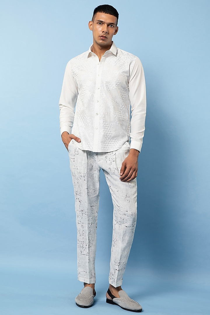 Off-White Linen Embroidered Party Wear Shirt by Rohit Gandhi & Rahul Khanna Men at Pernia's Pop Up Shop
