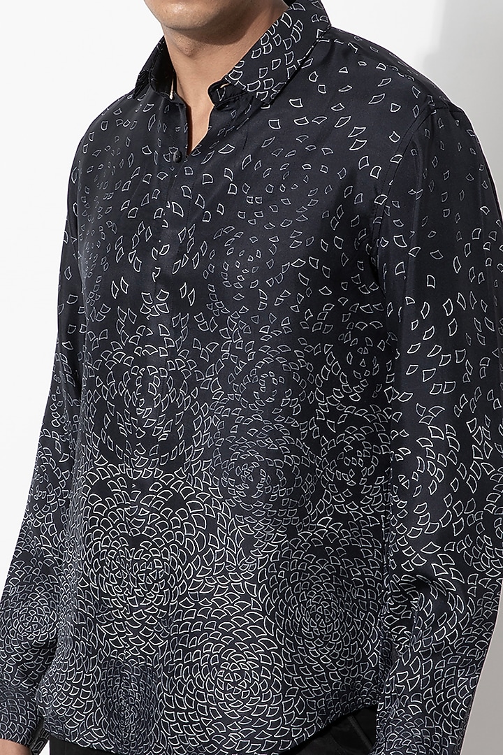 Midnight Blue & Off-White Silk Printed Wedding Shirt by Rohit Gandhi & Rahul Khanna Men at Pernia's Pop Up Shop
