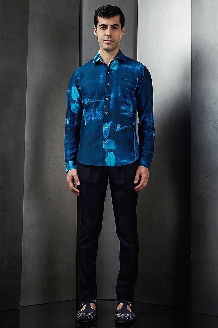 Blue Cotton Digital Printed Party Wear Shirt by Rohit Gandhi & Rahul Khanna Men at Pernia's Pop Up Shop