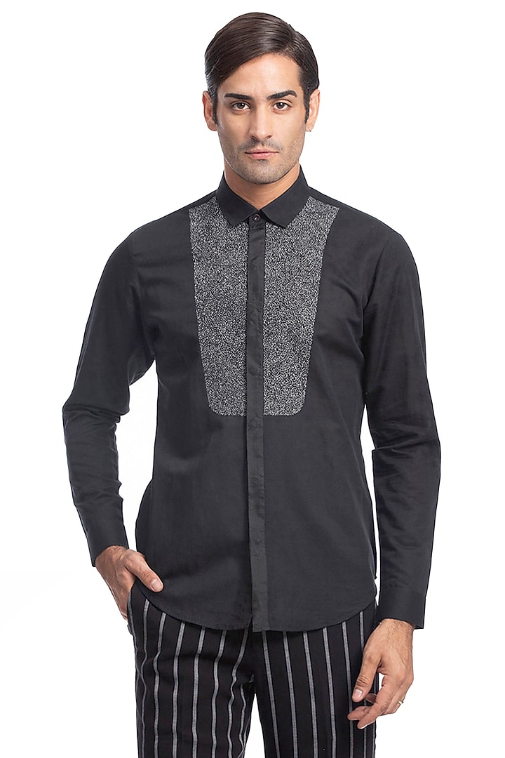 Black Cotton Hand Embroidered Party Wear Shirt by Rohit Gandhi & Rahul Khanna Men at Pernia's Pop Up Shop