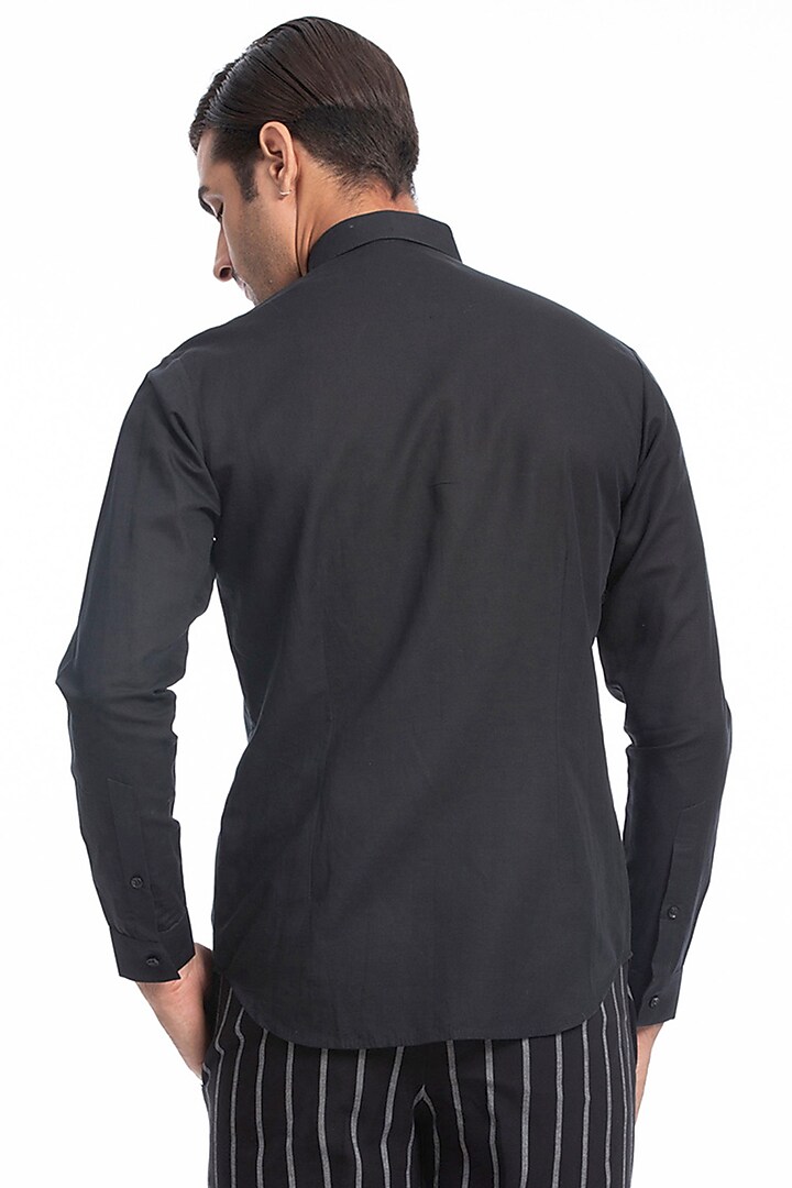 Black Cotton Hand Embroidered Party Wear Shirt by Rohit Gandhi & Rahul Khanna Men at Pernia's Pop Up Shop