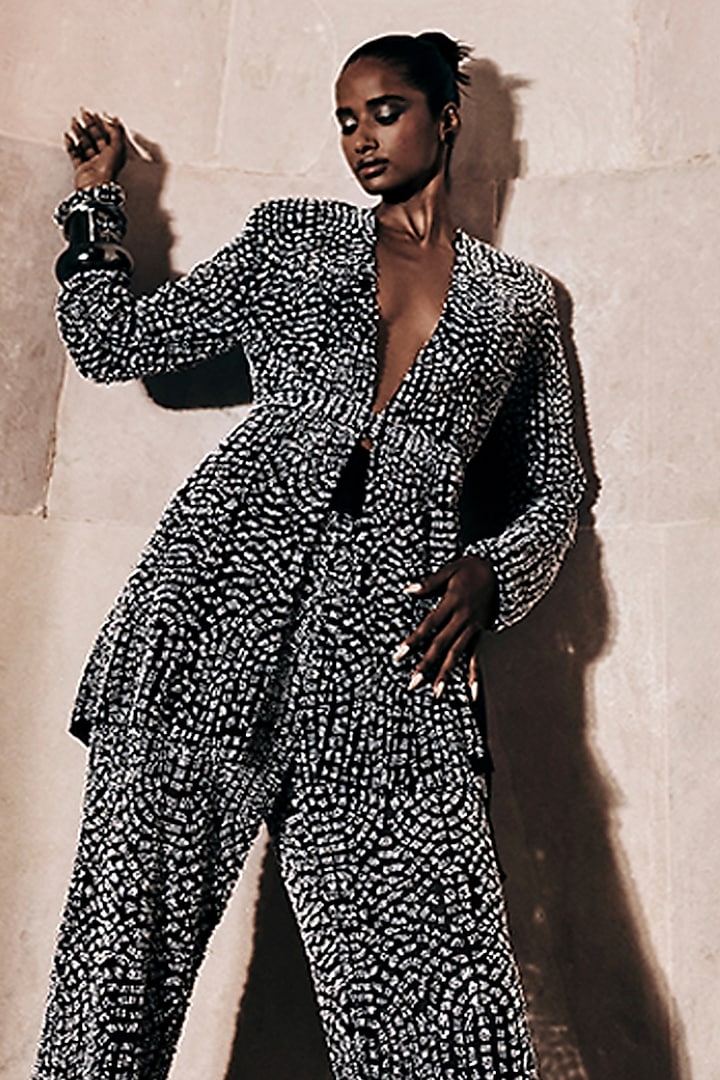 Black Tulle Hand Embellished Co-Ord Set by Rohit Gandhi & Rahul Khanna at Pernia's Pop Up Shop