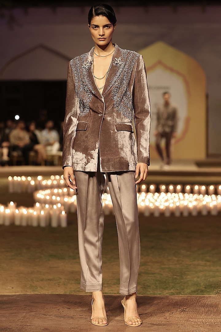 Vintage Rose Velvet Hand Embellished Blazer Set by Rohit Gandhi & Rahul Khanna at Pernia's Pop Up Shop