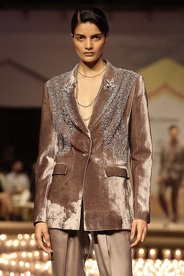 Vintage Rose Velvet Hand Embellished Blazer Set by Rohit Gandhi & Rahul Khanna at Pernia's Pop Up Shop
