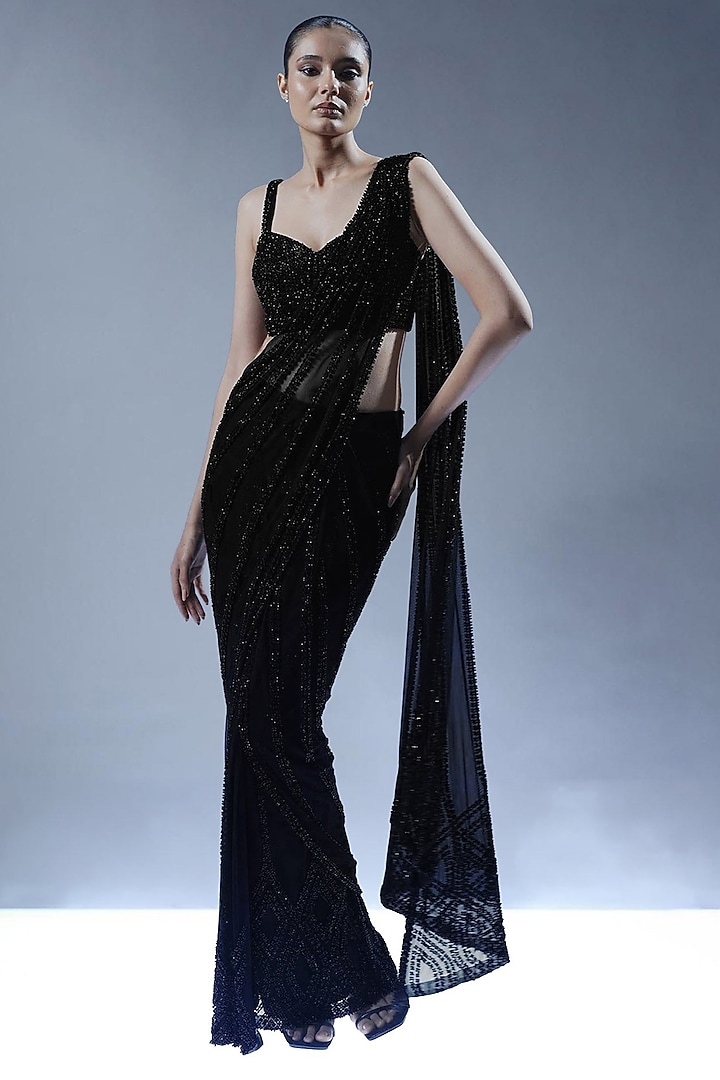 Black Tulle Sequins Embellished Pre-Stitched Bridal Saree Set by Rohit Gandhi & Rahul Khanna at Pernia's Pop Up Shop