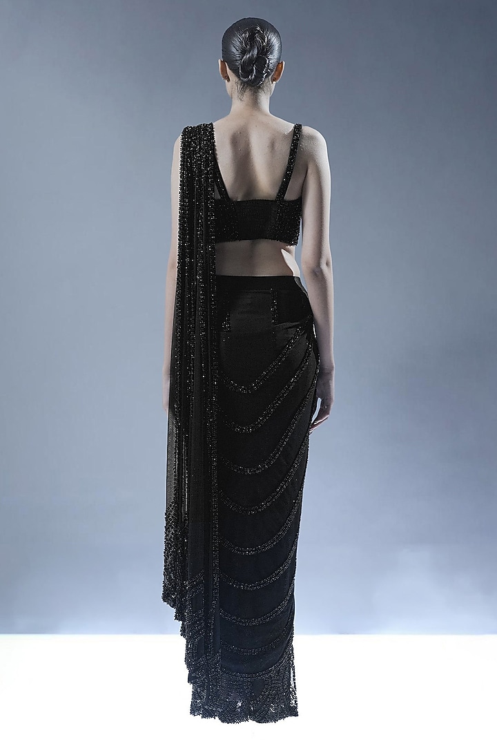 Black Tulle Sequins Embellished Pre-Stitched Bridal Saree Set by Rohit Gandhi & Rahul Khanna at Pernia's Pop Up Shop