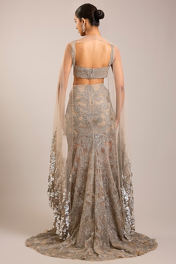 Antique Silver Tulle Embellished Bridal Lehenga Set by Rohit Gandhi & Rahul Khanna at Pernia's Pop Up Shop