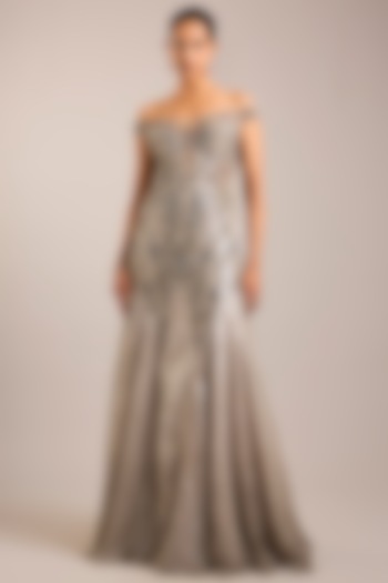 Antique Silver Tulle Embellished Bridal Gown by Rohit Gandhi & Rahul Khanna at Pernia's Pop Up Shop