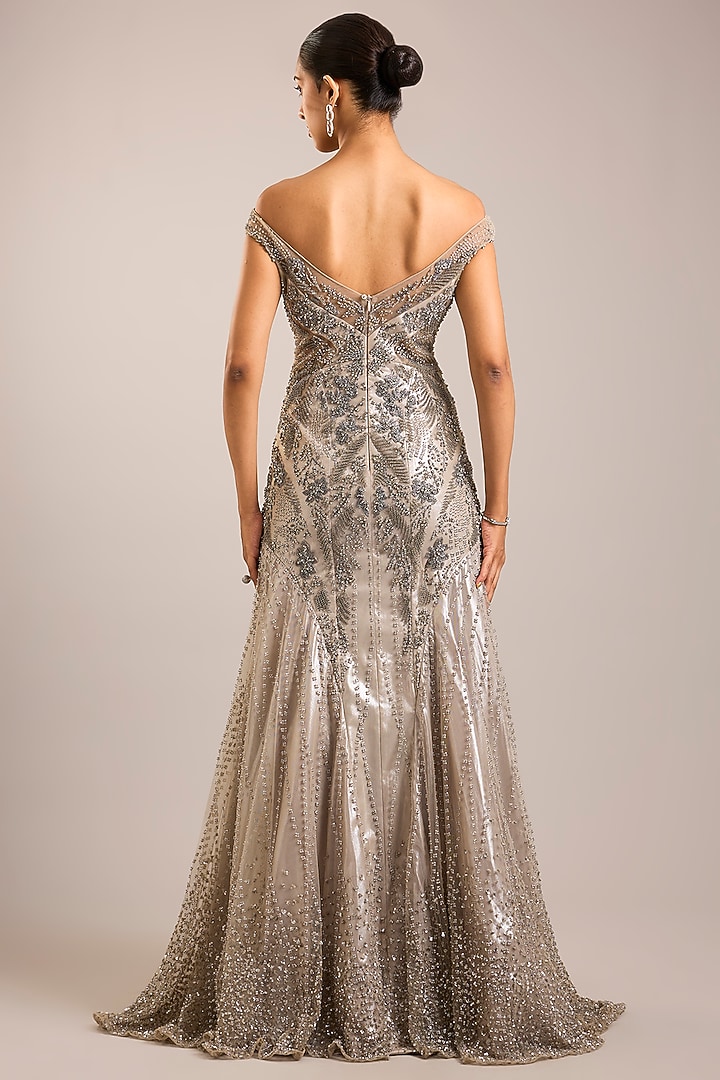 Antique Silver Tulle Embellished Bridal Gown by Rohit Gandhi & Rahul Khanna at Pernia's Pop Up Shop