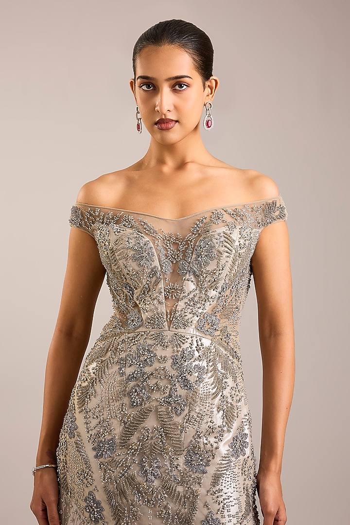 Antique Silver Tulle Embellished Bridal Gown by Rohit Gandhi & Rahul Khanna at Pernia's Pop Up Shop