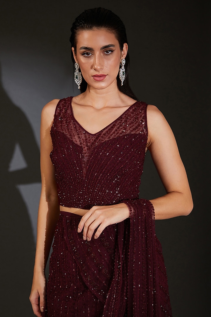 Maroon Tulle Embroidered Pre-Stitched Bridal Saree Set by Rohit Gandhi & Rahul Khanna at Pernia's Pop Up Shop