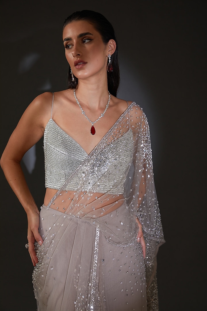 Silver Tulle Embroidered Bridal Saree Set by Rohit Gandhi & Rahul Khanna at Pernia's Pop Up Shop
