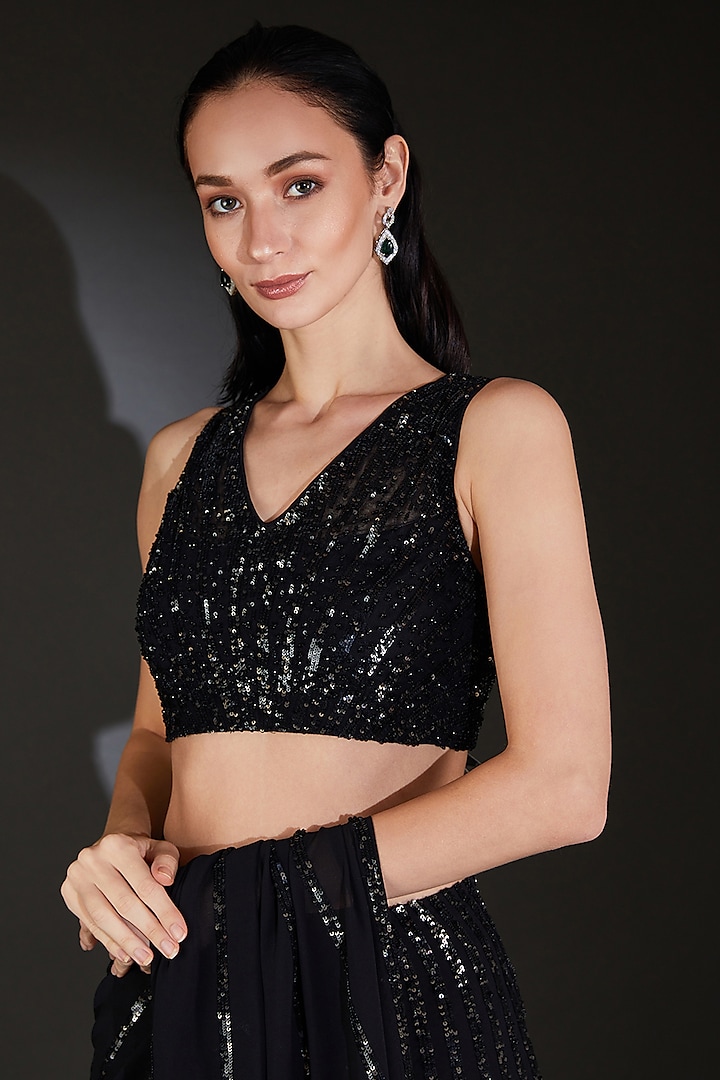 Black Nylon Tulle Metallic Embellished Draped Reception Saree Set by Rohit Gandhi & Rahul Khanna at Pernia's Pop Up Shop