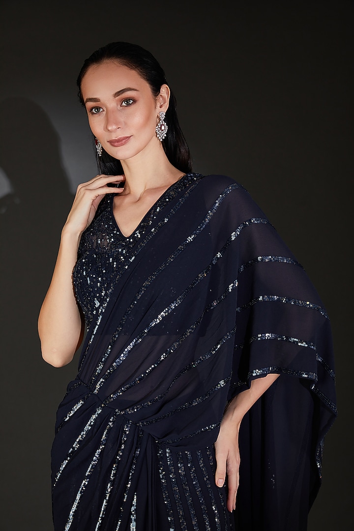 Dark Navy Tulle Embroidered Handcrafted Bridal Saree Set by Rohit Gandhi & Rahul Khanna at Pernia's Pop Up Shop