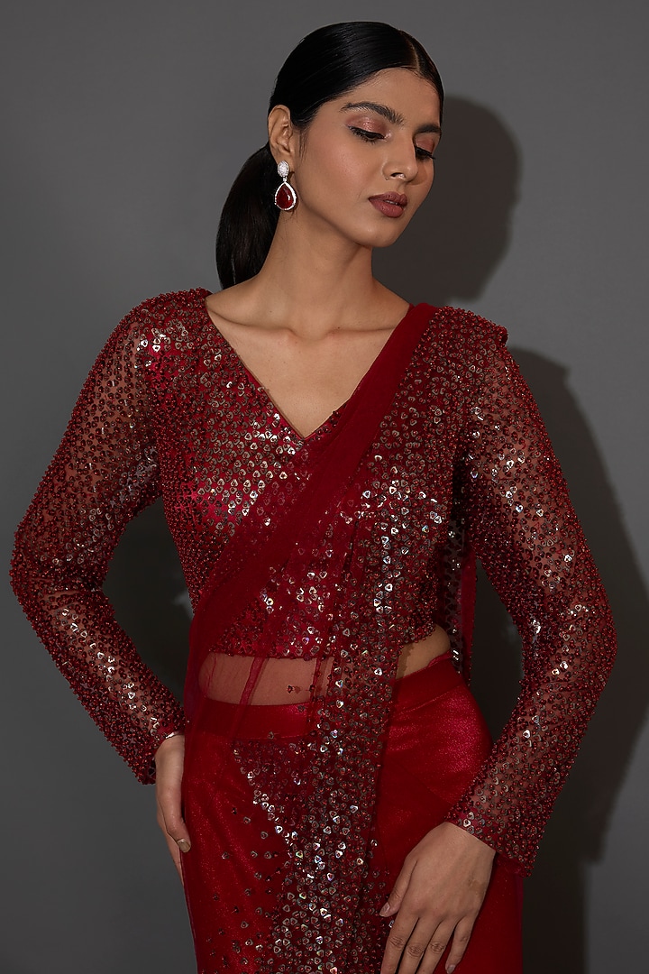 Crimson Red Tulle Sequins Embellished Reception Saree Set by Rohit Gandhi & Rahul Khanna at Pernia's Pop Up Shop
