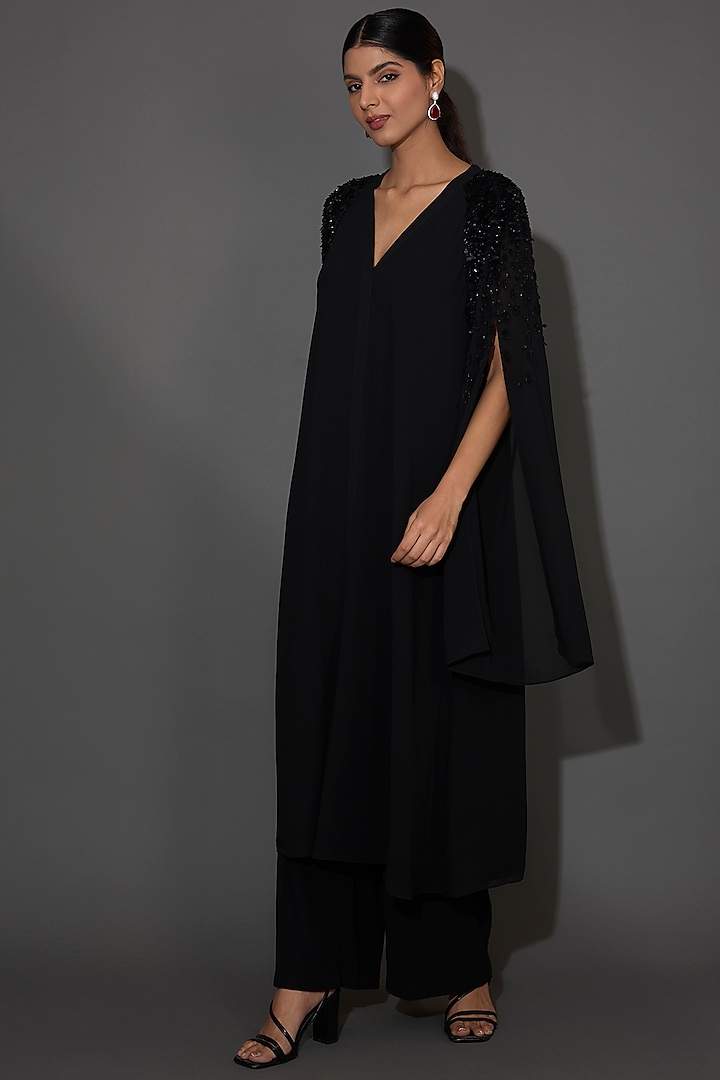 Black Silk Crepe Kurta Set by Rohit Gandhi & Rahul Khanna at Pernia's Pop Up Shop