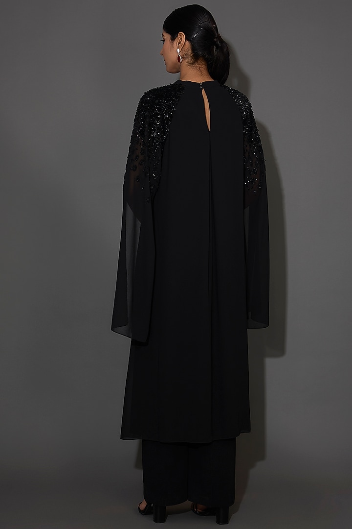Black Silk Crepe Kurta Set by Rohit Gandhi & Rahul Khanna at Pernia's Pop Up Shop