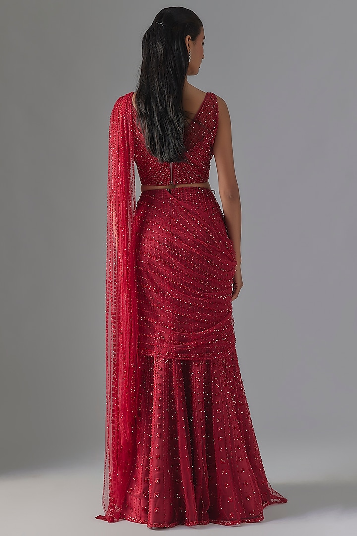 Maroon Tulle Sequins Embellished Draped Bridal Saree Set by Rohit Gandhi & Rahul Khanna at Pernia's Pop Up Shop