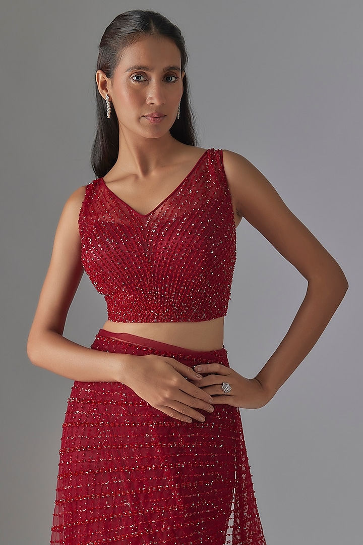 Maroon Tulle Sequins Embellished Draped Bridal Saree Set by Rohit Gandhi & Rahul Khanna at Pernia's Pop Up Shop