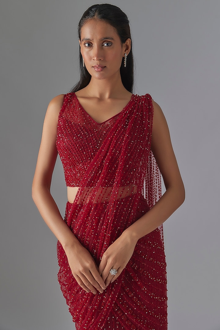 Maroon Tulle Sequins Embellished Draped Bridal Saree Set by Rohit Gandhi & Rahul Khanna at Pernia's Pop Up Shop