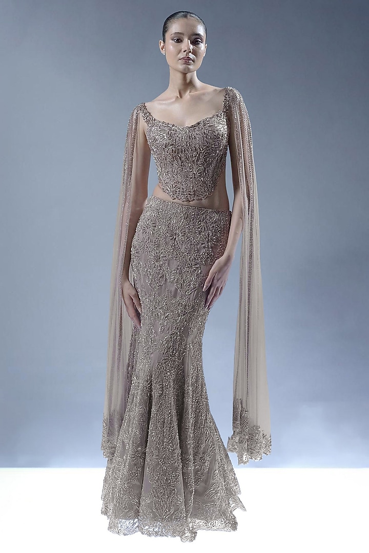 Gold Frost Tulle Embroidered Mermaid Bridal Lehenga Set by Rohit Gandhi & Rahul Khanna at Pernia's Pop Up Shop